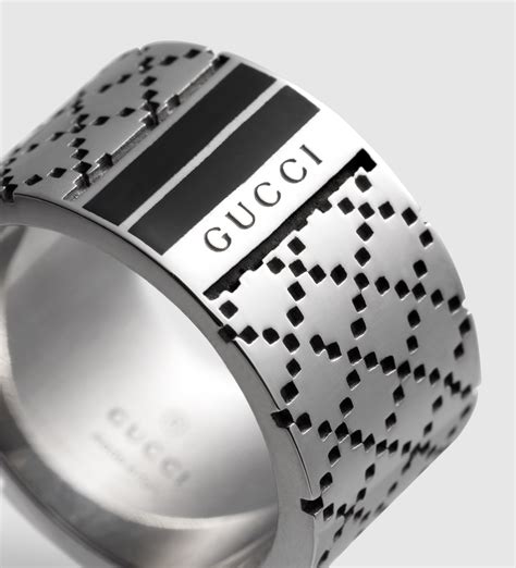 gucci sterling silver ring.